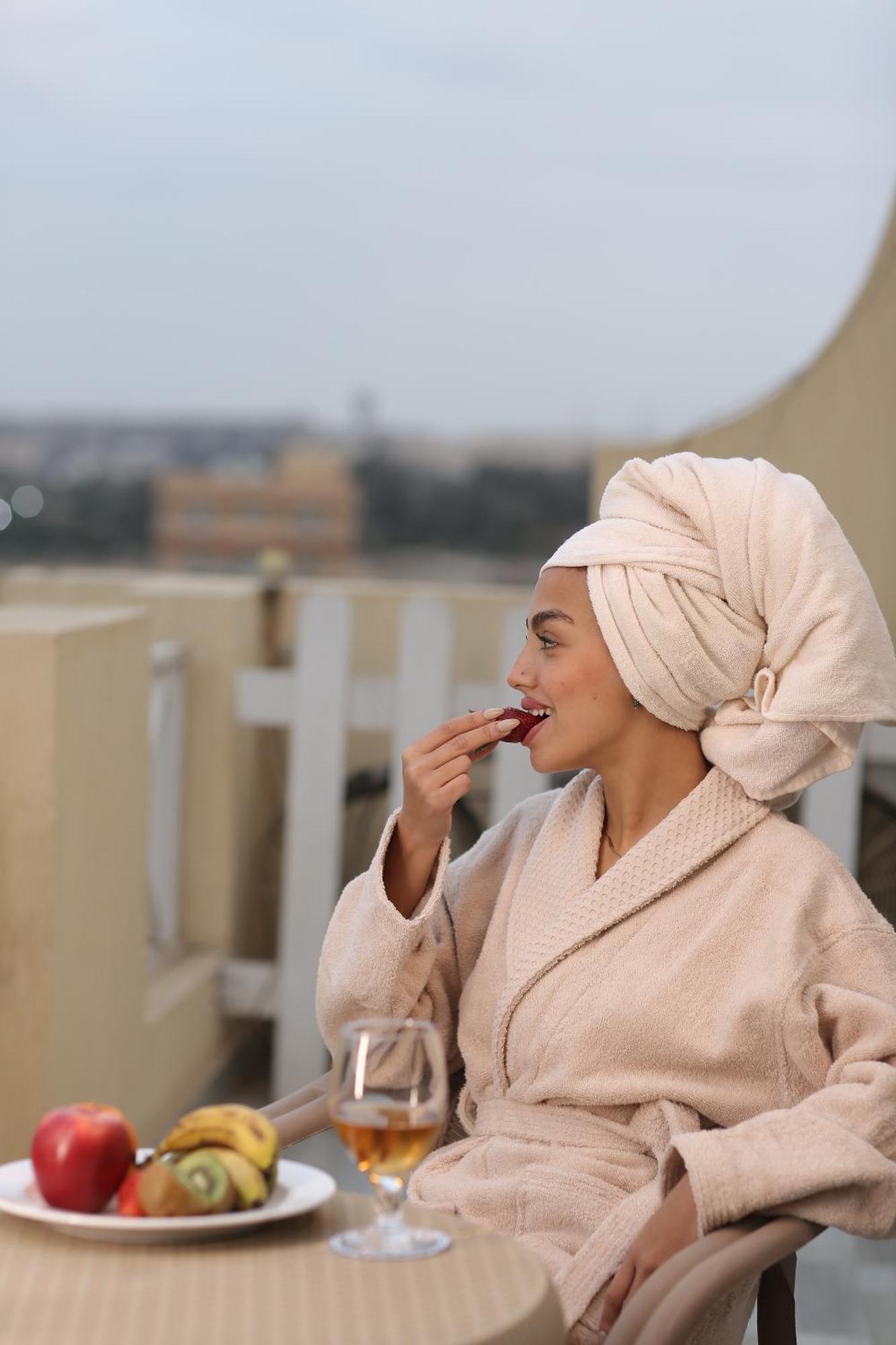 K Boutique Hotel Medspa-Pyramids & Grand Egyptian Museum Ghatati Dış mekan fotoğraf